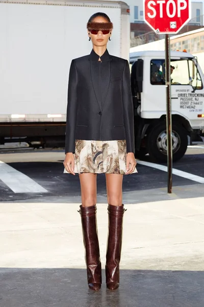 Look 4